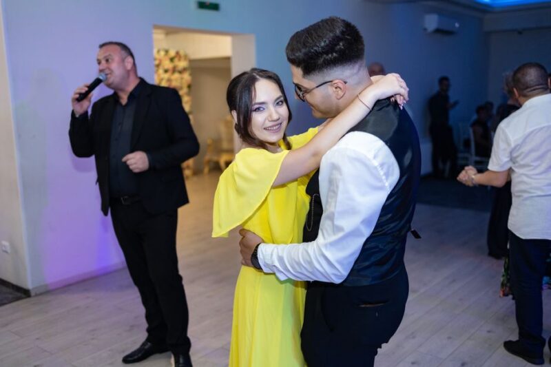 Cómo elegir el mejor DJ para tu boda