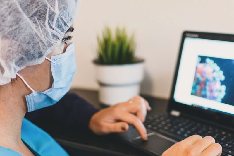La creciente popularidad de la enfermería online: una nueva era en la educación médica