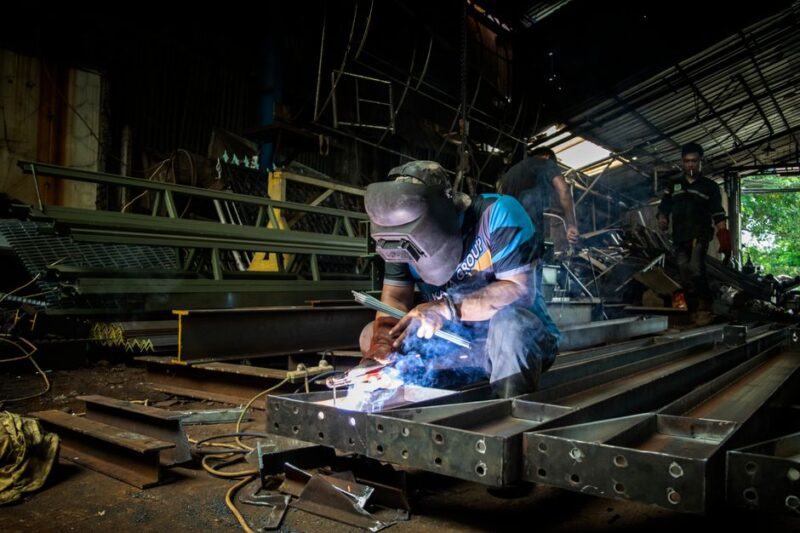 The Essential Guide to Metal Fabrication Shops