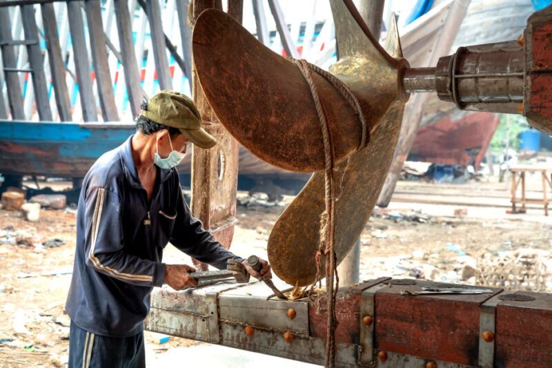 Navigating the World of Marine Engine Suppliers