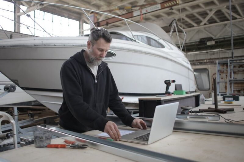 The Essential Guide to Professional Boat Detailing Services