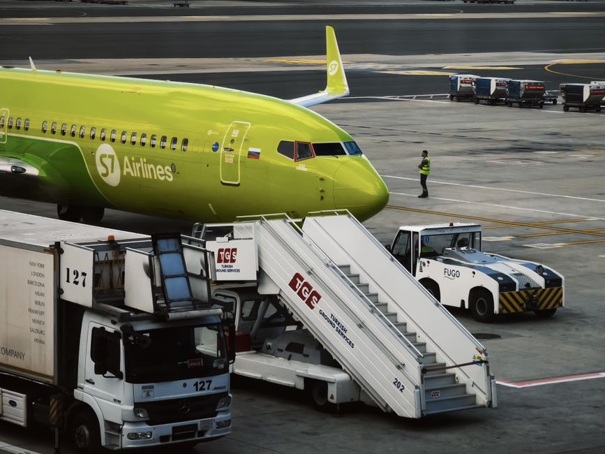 airport shuttle service