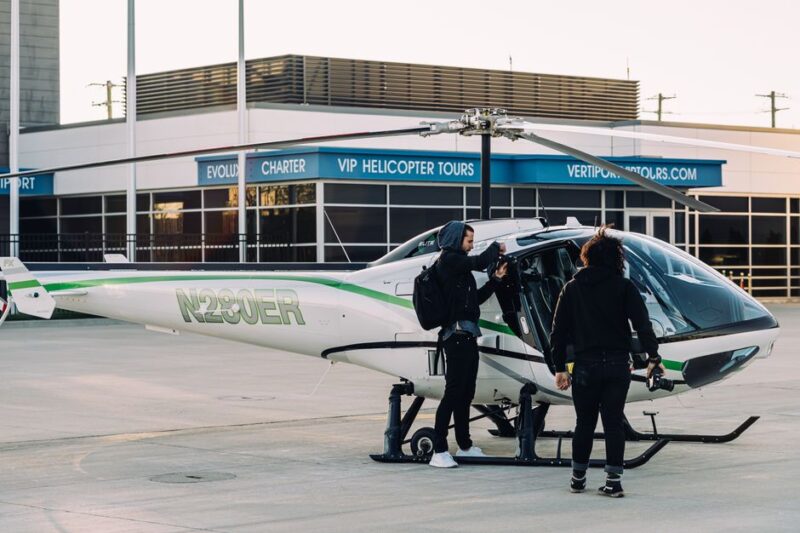 Descubre la emoción de un tour en helicóptero