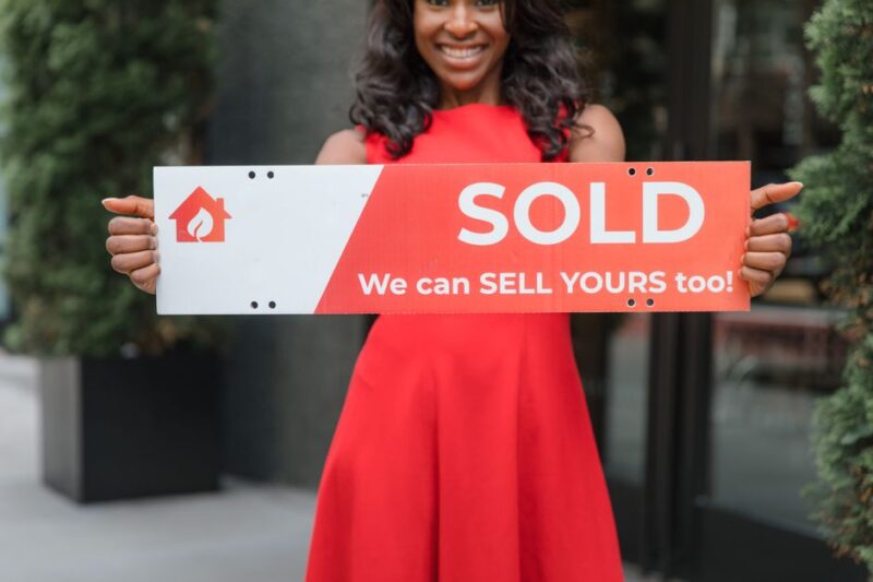 The Essential Guide to Choosing a Vinyl Sign Company