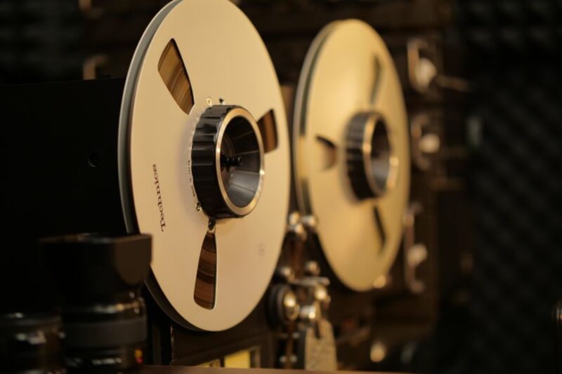 Maximizing Creativity: The Benefits of Renting a Recording Studio